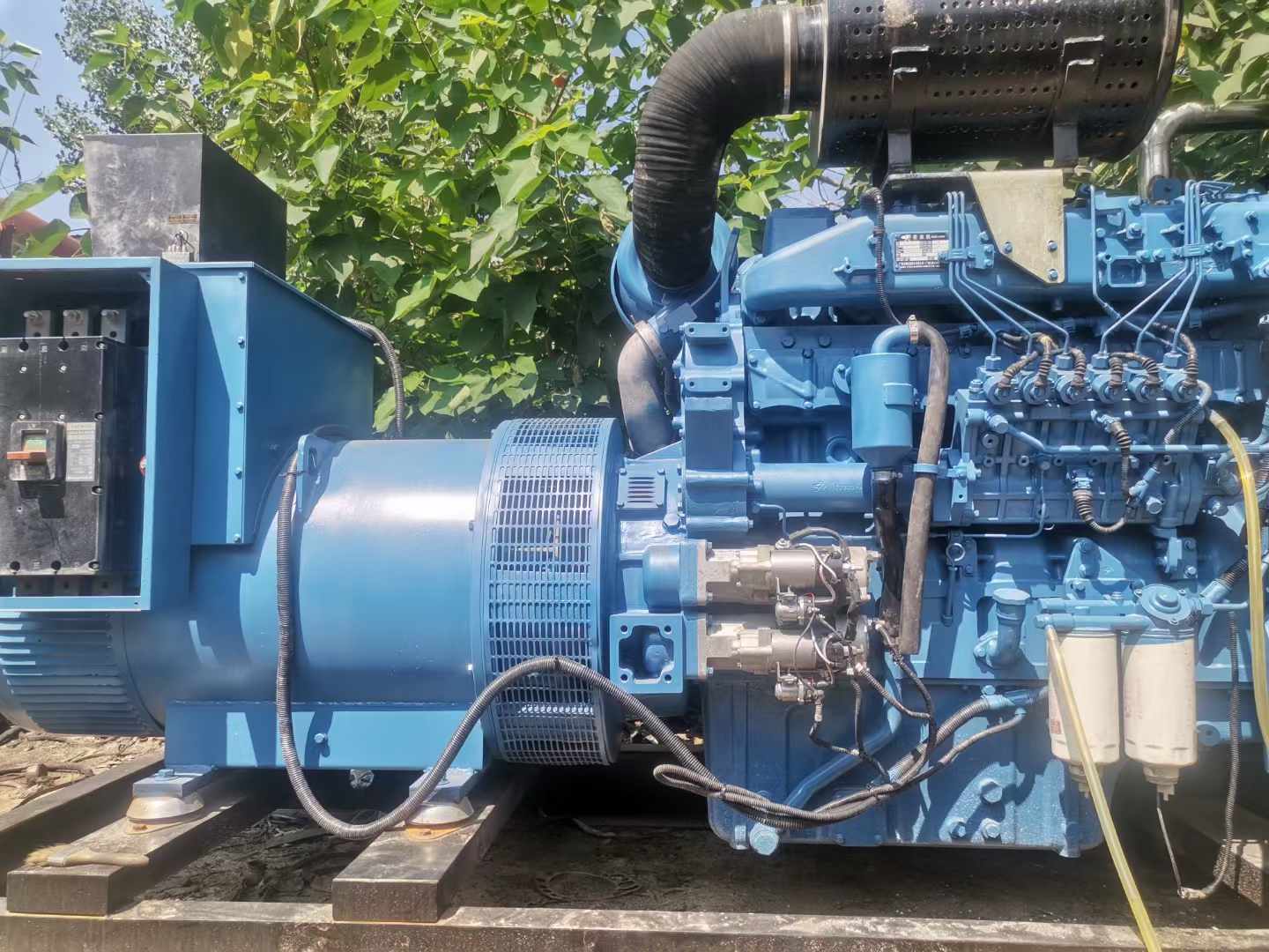 宁德详细说明降低 800kW 柴油发电机输出电流波动的方法