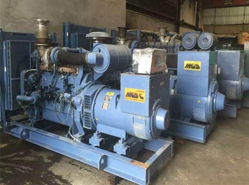 宁德发电机组带负载降电压是什么原因照成的？