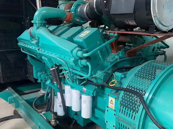 宁德更换100kW柴油发电机组机油时，需要注意哪些事项？